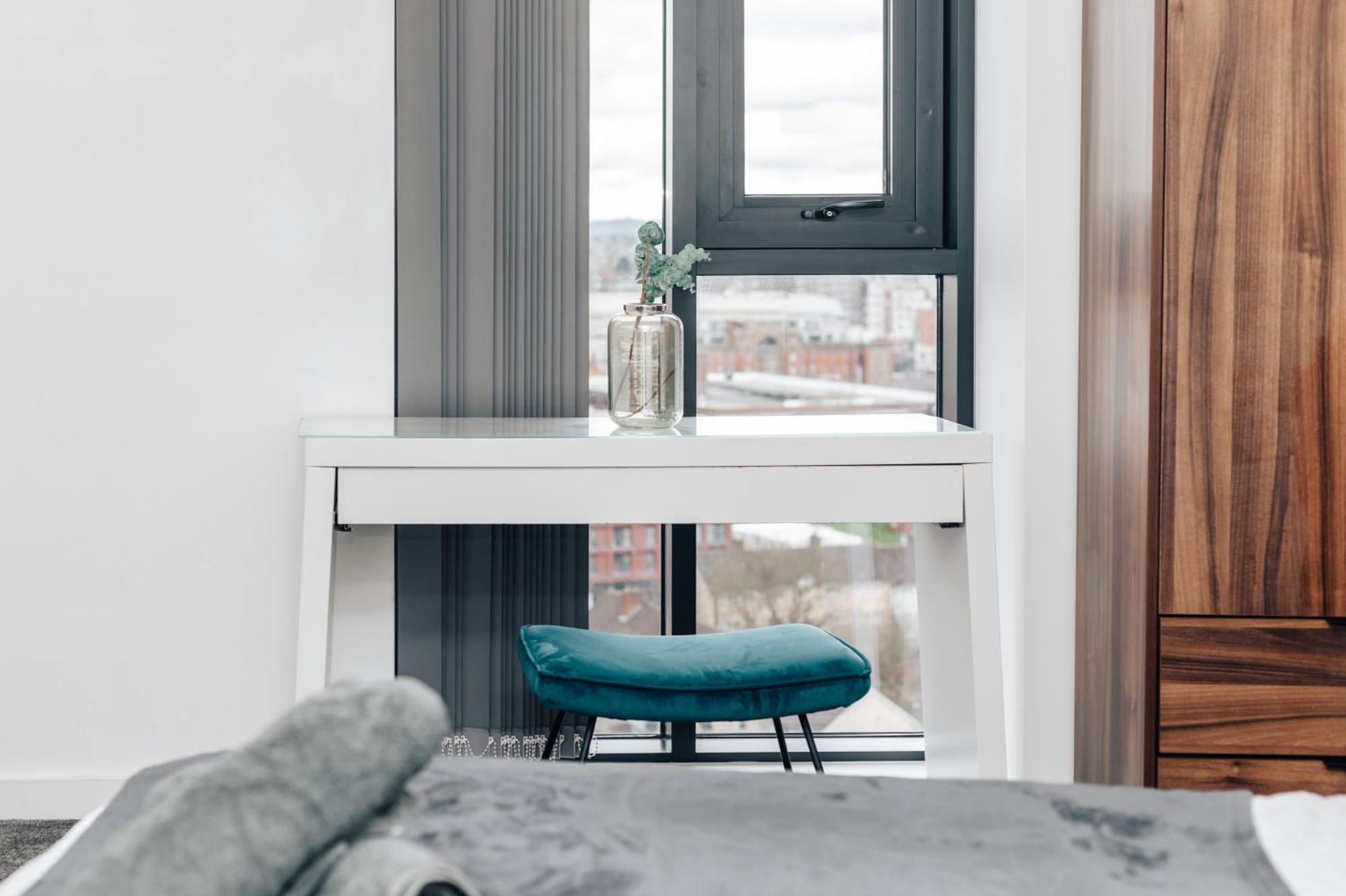 Luxury 2 Bedroom Apartment, Broad Street Birmingham Esterno foto